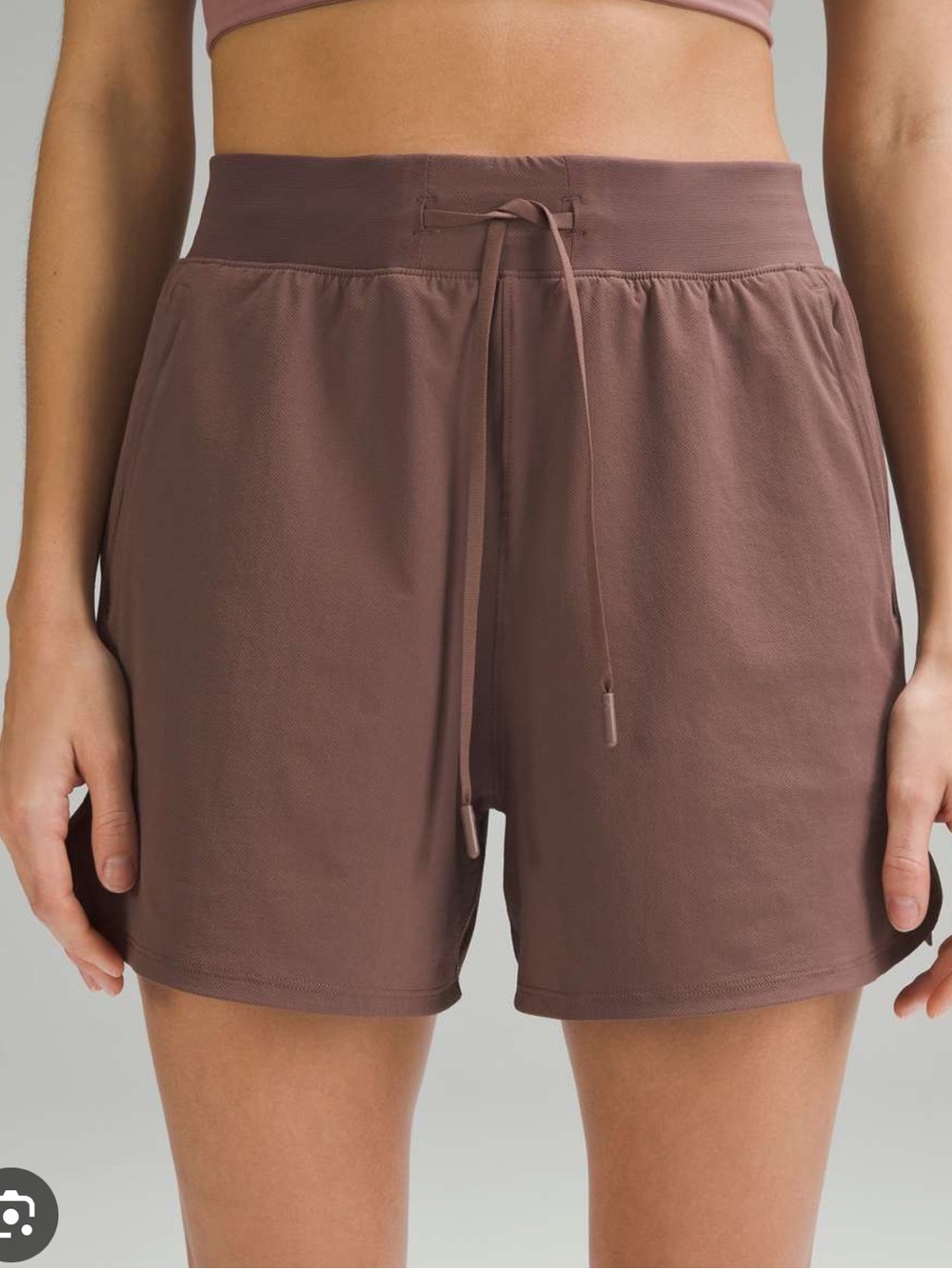 Lululemon Women’s License to Train High-Rise
Short 4"